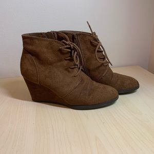 American Rag ‘Baylie’ tan lace-up wedge booties